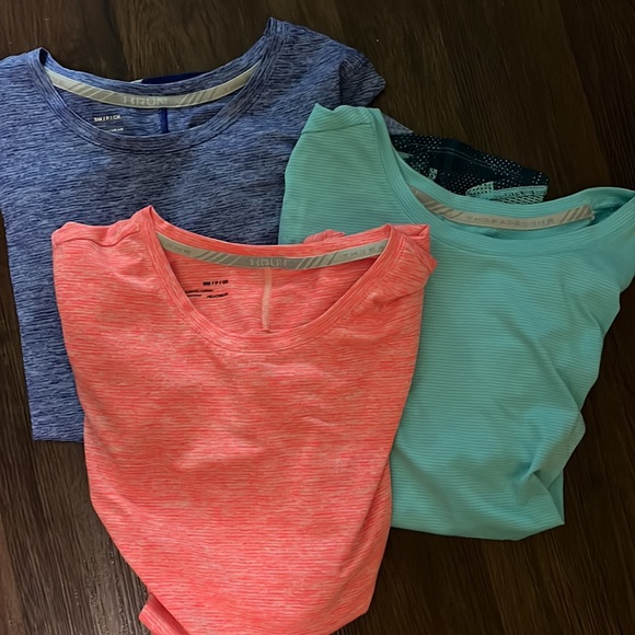 Under Armour Tops - ALL 3 UnderArmour HeatGear t-shirts TOGETHER for price